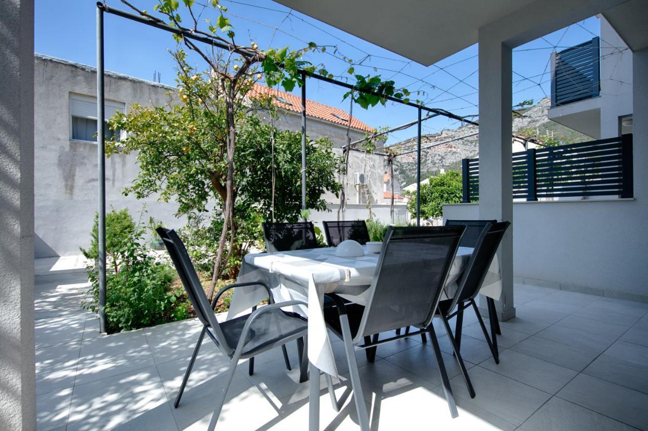 Apartmani Dule Komiza Exterior photo